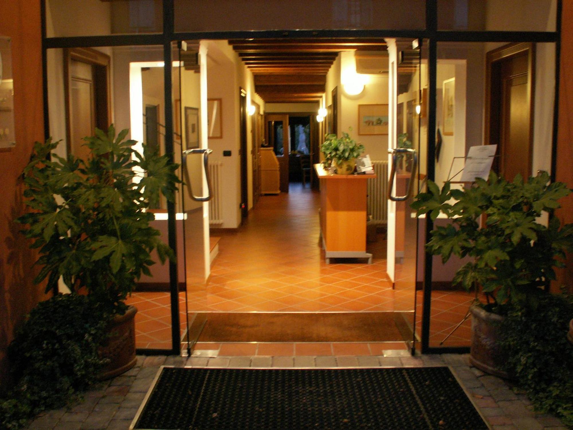 בודירו Country House Santa Maria Maddalena מראה חיצוני תמונה