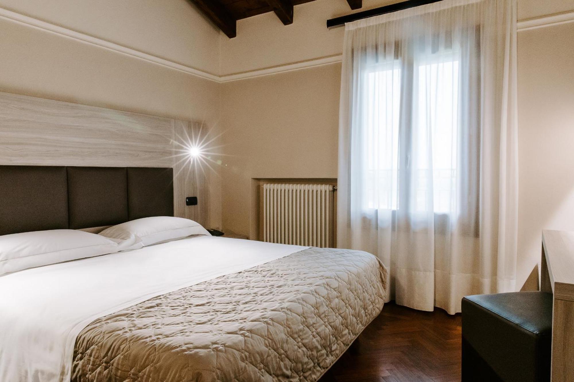בודירו Country House Santa Maria Maddalena מראה חיצוני תמונה
