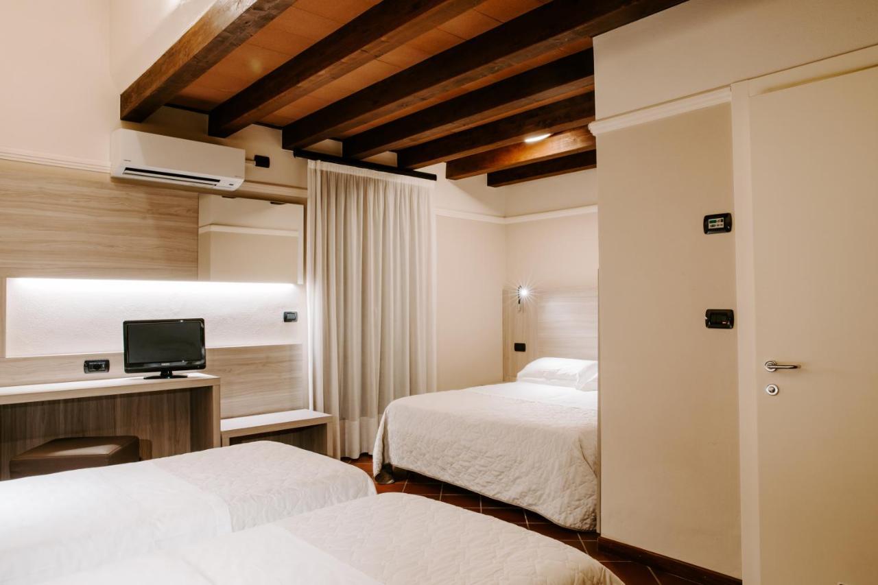 בודירו Country House Santa Maria Maddalena מראה חיצוני תמונה